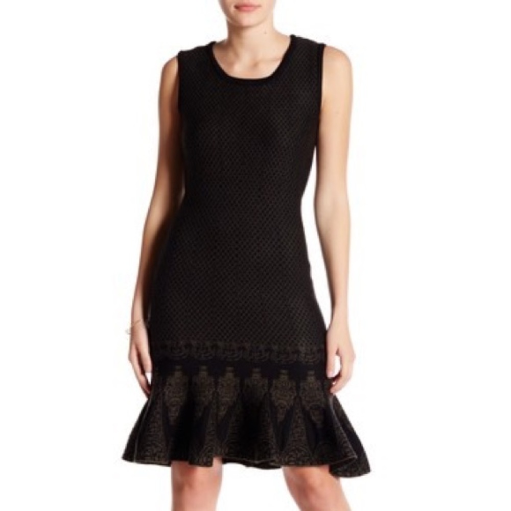 Romeo & Juliet Couture sleeveless knit dress M